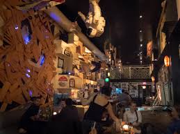 Bar, galeria de arte e sanduicheria$$$$. Kill Your Idol Miami Beach Fl U S A A Thin Veneer