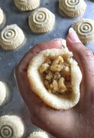 Lebanese Maamoul Date Nut Stuffed Cookies معمول Maamoul Recipe Lebanese Desserts Arabic Sweets Recipes