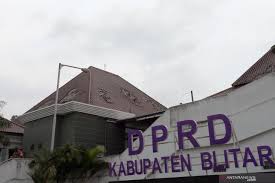 Gempa blitar hari ini, bmkg: Kerusakan Akibat Gempa Di Blitar Antara News Jawa Timur
