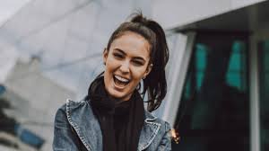 Die natürliche schutzschicht der zähne wird angegriffen. 7 Naturliche Methoden Um Deine Zahne Schnell Aufzuhellen 21kollektiv