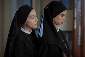 O almeno, tutto lo fa pensare. Stasera In Tv Che Dio Ci Aiuti 6 Cast E Anticipazioni Di Oggi 7 Gennaio