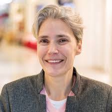 Candace Pankey's Instagram, Twitter & Facebook