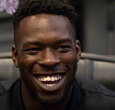 Robbie Vaglio Archives