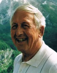 Dr Thomas W Backhouse