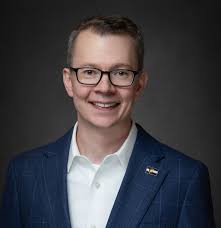 Thank you, Alicia Rohlfing, CPP from Willow Creek Portraits, for the  fantastic new headshot! Alicia's mobile headshot studio came to our clinic,  making the process seamless for our team. Working with… |