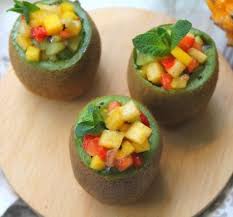 Kiwis Farcis Aux Fruits Recette Recette Kiwi Recette Salade De Fruits Alimentation