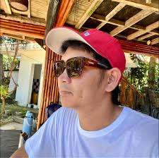 The secret to having luscious lips may just be found at our cosmetics  section. Enjoy 30% off