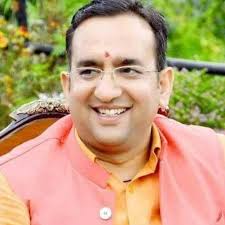 कांग्रेस के लोग जिन विचारों से पले बढ़े हैं, वैसा माहौल उन्हें देश की आजादी  के बाद मिला था। पंचायत से संसद तक वे ही थे। देश में उनका कोई ...