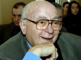 A montat peste o mie de piese şi a avut bucuria să lucreze cu cei mai mari actori ai româniei. AstÄƒzi Este Ziua Ta Dan Puican