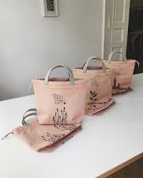 Is premier luxury yarn boutique. Avocado Dyed Project Bags For Do Ewe Knit A Wholesale Batch Of Sustainable Bags From Berlin For The Us Based Yarn S Sustainable Bag Avocado Dyeing Fabric Bags