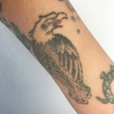 Ich möchte mir mal ein tattoo stechen lassen weiß aber nicht wie viel es kostet oder ab wie viel jahren man sich ein tattoo stechen lassen darf. Muss Ich Mein Tattoo Nachstechen Lassen Zum Buntspecht Tattooblog