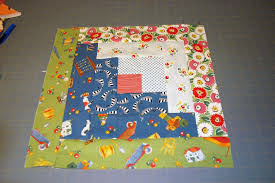 Layer cake sampler quilt by material girls. Easy Log Cabin Quilt Block Pattern