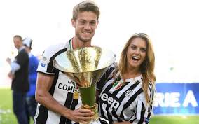 Nelle ultime ore sono salite le quotazioni di daniele rugani tra i titolari, per dargli una seconda opportunità dopo. Michela Persico Un Fiore Dentro Mediaset Il Suo Fisico Fa Girare La Testa