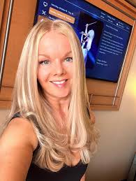 Mairead Nesbitt Fans
