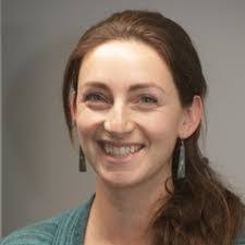 Sarah Leighton's Instagram, Twitter & Facebook