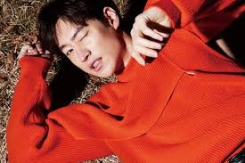 How does dark hero lee je hoon deal with malicious comments? : Lee Je Hoon Confesses A Glimpse Of His Movie Buff Life In Arena Homme Plus Interview