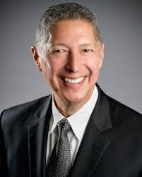 Lee Pacheco's Instagram, Twitter & Facebook