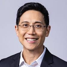 Ernest Lim's Instagram, Twitter & Facebook