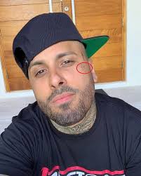 This is the album that brings back nicky jam back to stardom after the success of the singles 'el perdón' with enrique iglesias and 'hasta el amanecer'. Die 29 Tattoos Von Nicky Jam Und Ihre Bedeutung Promi Tattoos