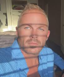 Reviews of Titanium Salon