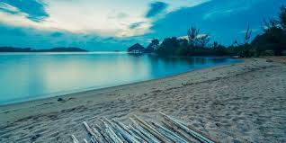 Srandakan, bantul, daerah istimewa yogyakarta 55762, indonesia. Pesona Pantai Batam Jadi Daya Tarik Utama Tering Bay Ramadan Charity Golf Kapanlagi Com