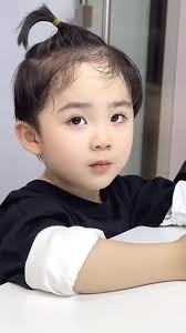 Bocil Cina Viral: Cowok Ganteng dari China Menjadi Sorotan Utama