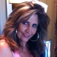 Julie Villegas's Instagram, Twitter & Facebook