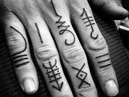How Long Do Finger Tattoos Last Faded And Blurred Fingers