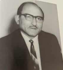 I was born in 1976 and my Doctor's name was Dr Cohen. He was in his mid 80s  when he passed away in the early 80s. I know it's very little to