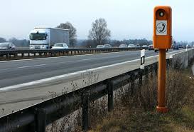 Wie Konnen Sie Auf Der Autobahn Hilfe Anfordern Frage Nr 1 2 34 106