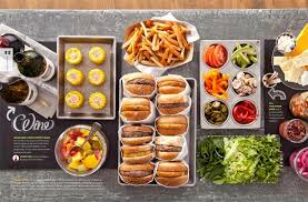 Remember to label each topping with cute paper flag. Inspiration Burger Ice Cream Party Ps By Dila Burger Party Food Burger Bar