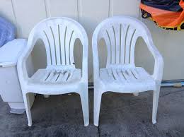 Old Pool Chairs Diy White Plastic Chairs Backyard Chairs Pool Chairs
