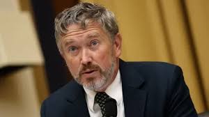 Which Chris Should Win the 2017 Chris Crown?