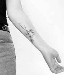 These fingers have some beautiful and intricate designs on them. Top 57 Best Sweet Pea Flower Tattoo Ideas 2021 Inspiration Guide