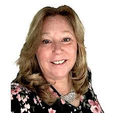 Jean Bryan's Instagram, Twitter & Facebook