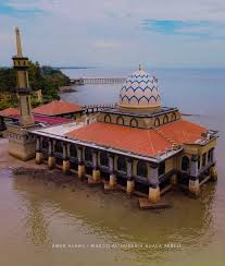 Masjid terapung (floating mosque) @ kuala terengganu, malaysia. Nn Creative Masjid Terapung Al Hussain Kuala Perlis Facebook