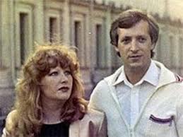 Умерла пугачева», «пугачева умерла от рака» этот факт не на шутку встревожил фанатов примадонны, многие из которых даже поверили в том, что аллы борисовны больше нет. Alla Pugacheva Den Rozhdeniya Kak Slozhilas Lichnaya Zhizn Primadonny Rossijskoj Estrady Shou Biz Na Joinfo Com