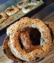 579 likes · 1 talking about this. Simit Tuerkische Sesamringe Wie Aus Izmir Low Carb Rezepte