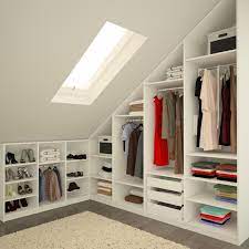 Der selbst gebaute einbauschrank gab uns die möglichkeit die dachschräge optimal zu nutzen und ausreichend (p.s.: Pin Von Steve Gardner Auf Closet Kleiderschrank Fur Dachschrage Begehbarer Kleiderschrank Selber Bauen Schrank Selber Bauen