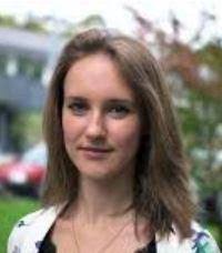 Niamh McGrath wins the Ruth Curtis Postgraduate Excellence in  Research/Practice Award 2020