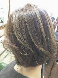 30代40代女性の白髪染めがオシャレに変わる ハイライトで魅せる最新カラー 渋谷駅徒歩1分 人気美容院 美容室 luxy ラグジー 白髪染め 髪色 ハイライト 髪 シルバー