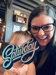 Vicki Chamlee's Instagram, Twitter & Facebook