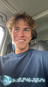 Ben Seltzer's Instagram, Twitter & Facebook