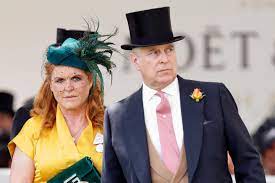 Sarah, better known as fergie, married prince andrew after a whirlwind courtship in 1986. Sarah Ferguson Im Interview Starkt Sie Prinz Andrew Den Rucken Brigitte De