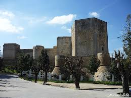 El castillo de santiago está ubicado en el municipio español de sanlúcar de barrameda, situado en la provincia de cádiz, en andalucía. Castles Of Spain El Castillo De Santiago De Estilo Gotico Tardio Esta Ubicado En El Municipio De Sanlucar De Barrameda En La Castillos Ciudadela Andalucia