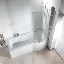 Badewanne Mit Glaswand Moderne Mobel Fur Kleine Badezimmer Planen Mit Rechteck Form Eck Badewanne Mit Einstiegstur Und D Badezimmer Planen Badewanne Badezimmer