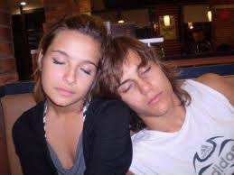 La publicación de un video de brenda asnicar en su instagram, para promocionar el show por streaming que está próximo a. Andres Gil Brenda Asnicar L F E Posts Facebook