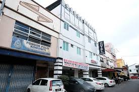 The cost of staying starts at $9. Window View Picture Of Oyo 718 Mr J Hotel Wakaf Che Yeh 1 Kota Bharu Tripadvisor