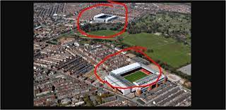 Bahkan jarak stadion kedua klub, anfield dan goodison park, hanya terpisah sekitar 1.3 km. Tandang Terdekat Di Premier League Pemain Bisa Disuruh Jalan Kaki Gilabola Com