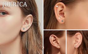 JOERICA Brincos de titânio para orelhas sensíveis G23 brincos de titânio  puro para mulheres borboleta lua estrela opala zircônia cúbica  hipoalergênico titânio cartilagem brincos 20G brincos de costas planas,  Titânio, Zircônia cúbica |